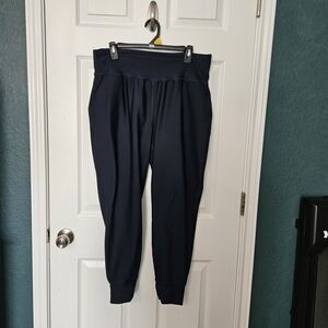 Old Navy Active High-Rise Jogger in Dark Blue